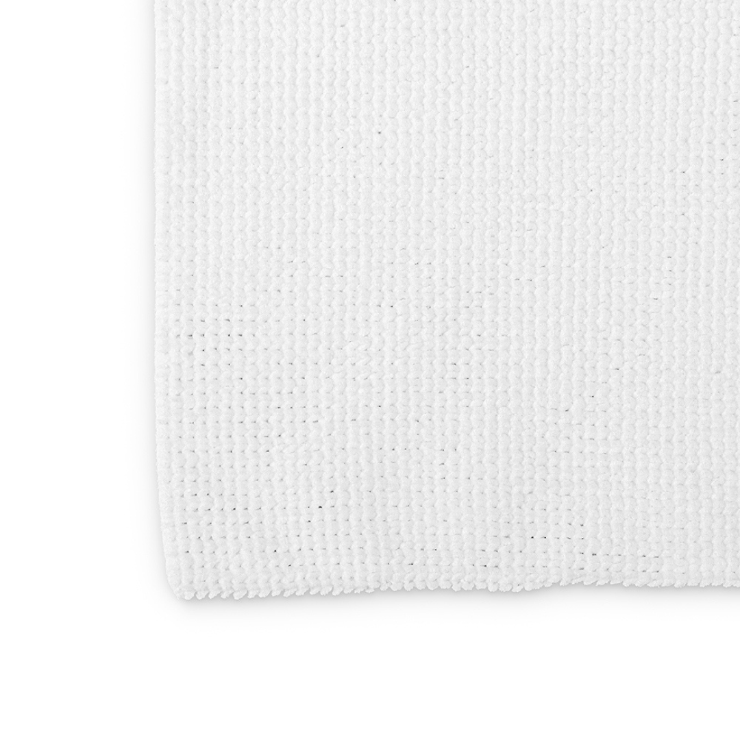 FX Protect Polar White Microfiber Towel ručnik od mikrofibre bijele boje odličan je za brisanje svih vrsta keramičkih premaza te izuzetno dobro upija vodu.