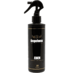 Angelwax Eden Air Freshener 250ml miris je tekućina koja dolazi u crnoj plastičnoj boci sa sprej nastavkom i služi za neutralizaciju neugodnih mirisa u interijeru vozila.