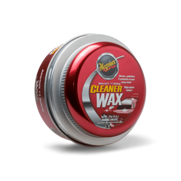 Meguiar's Cleaner Wax 311g vosak je kruti vosak u srebrnoj i crvenoj limenoj konzervi koji dolazi sa spužvastim aplikatorom.