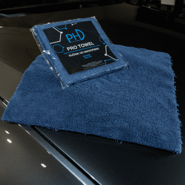 PHD Blue Pro Towel ručnik od mikrofibre je ručnik od plave mikrofibre veličine 40x40 cm.