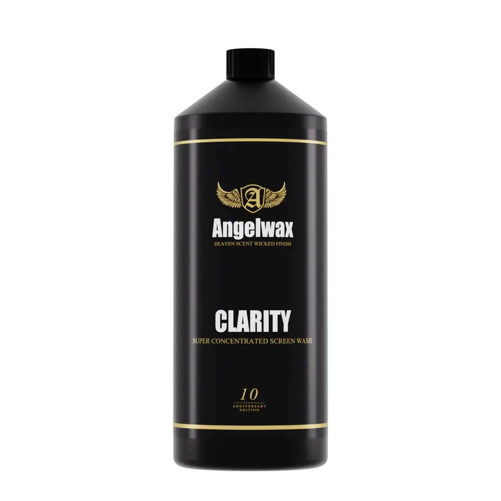 Angelwax Clarity 1L tekućina za staklo je tekućina svijetlo-ružičaste boje koja dolazi u koncentriranom obliku u prozirnoj i bezbojnoj plastičnoj boci i služi za pranje vjetrobranskog stakla.