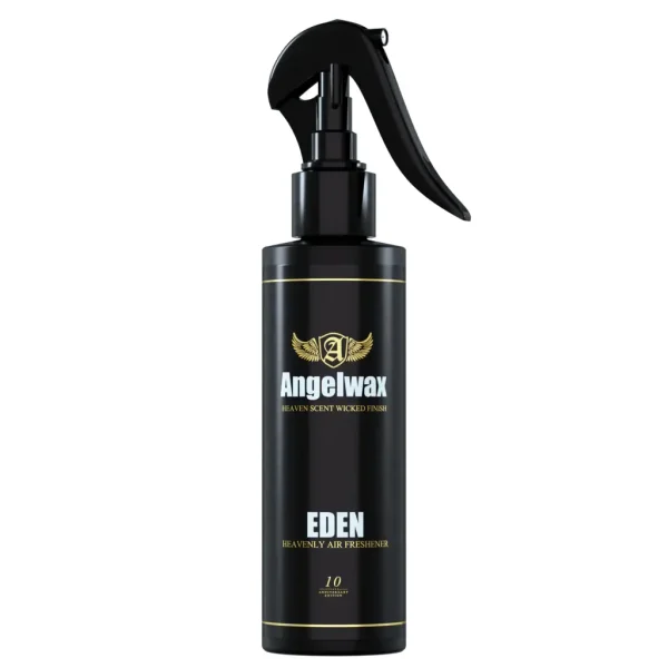 Angelwax Eden Air Freshener 250ml miris je tekućina koja dolazi u crnoj plastičnoj boci sa sprej nastavkom i služi za neutralizaciju neugodnih mirisa u interijeru vozila.