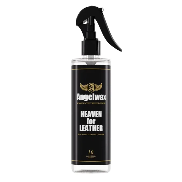 Angelwax Heaven for Leather 500ml sredstvo za čišćenje kože je nježan, pH neutralan, čistač za kožu koji kožu čisti, njeguje, štiti i osvježava. Vrlo učinkovit, uz izvrstan miris koji ostavlja iza sebe.