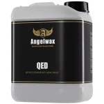 Angelwax QED Exterior 500ml vosak u spreju je tekućina u prozirnoj bezbojnoj plastičnoj boci sa sprej nastavkom koja služi za zaštitu eksterijera vozila.