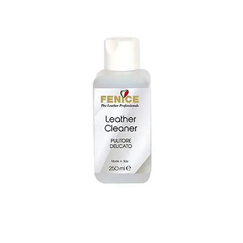 Fenice Leather Cleaner 250ml čistač za kožu je čistač za kožu, spreman za upotrebu (ne razrjeđuje se), napravljen na pH neutralnoj vodenoj bazi kako bi sigurno i efikasno čistio kožu te joj na taj način istaknuo prirodnu ljepotu i osjećaj na opip.