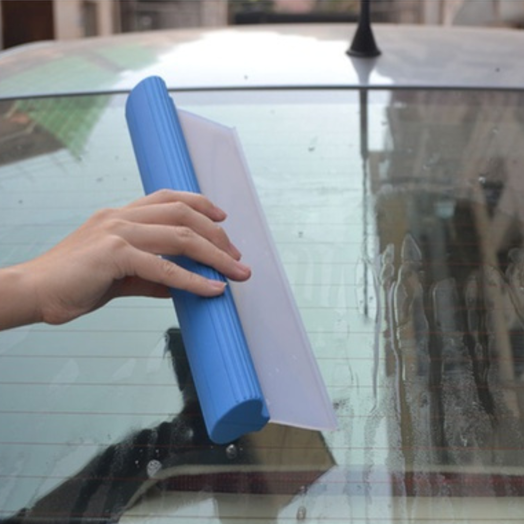 PHD Wiper Blade gumeni brisač je alat kojim se sa površine vozila brzo sastrugaju sve tekućine.