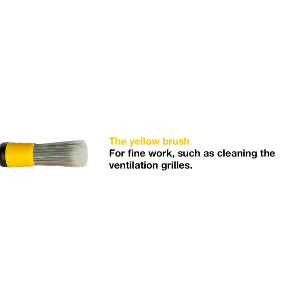 Koch Chemie Brush Yellow Fine kist je pravi izbor za finije radove, kao što je čišćenje ventilacijske rešetke, a tu posebno blista zbog finijih čekinja.
